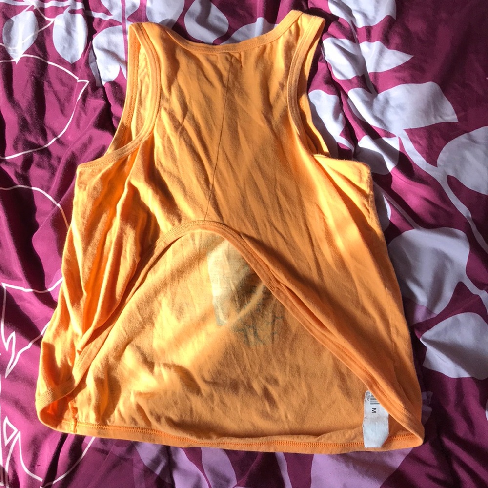 Open back - Picture 2 of 2
